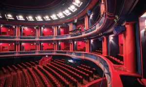 Widok z loży w teatrze Roma – co warto wiedzieć przed wizytą