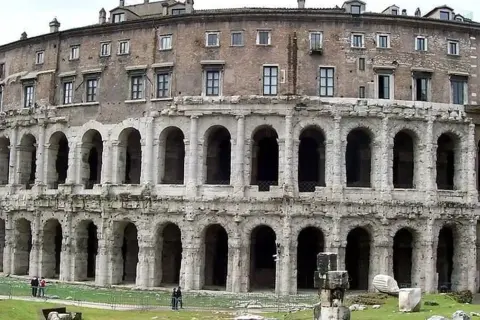 Teatr Pompejusza: Historia, architektura i tajemnice starożytnego Rzymu