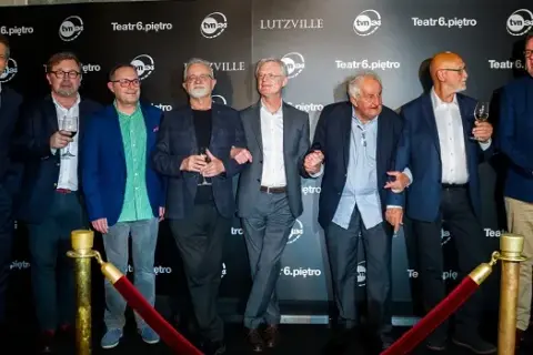 Szkło kontaktowe teatr 6 piętro opinie - co naprawdę myślą widzowie?