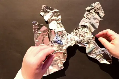 Twórz niesamowite rzeźby z folii aluminiowej - techniki i pomysły dla każdego