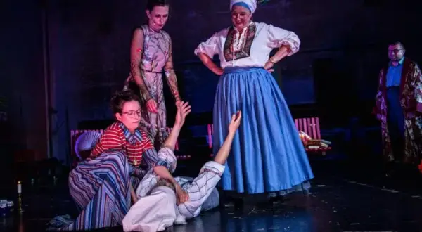 Wujaszek Wania teatr polski obsada - kto gra w tym niezwykłym spektaklu?