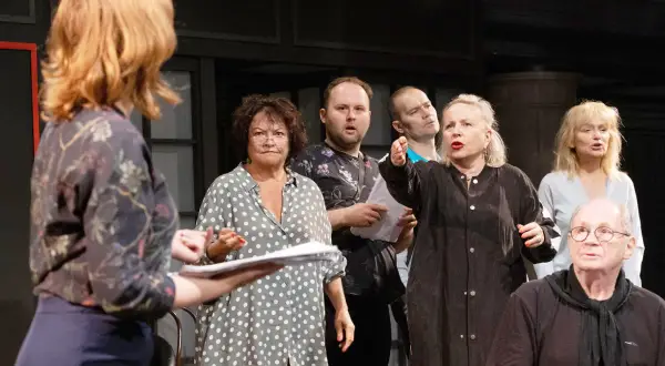 Och teatr wspólnota mieszkaniowa - poznaj obsadę i tematy spektaklu