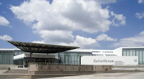 Muzeum sztuki nowoczesnej Berlin – odkryj fascynujące wystawy i historie