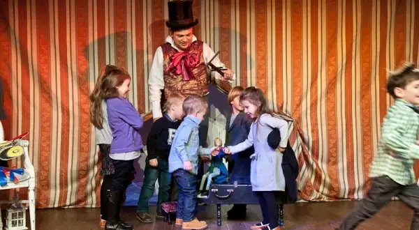 Teatr dla dzieci 4 lata Warszawa - najlepsze spektakle dla maluchów