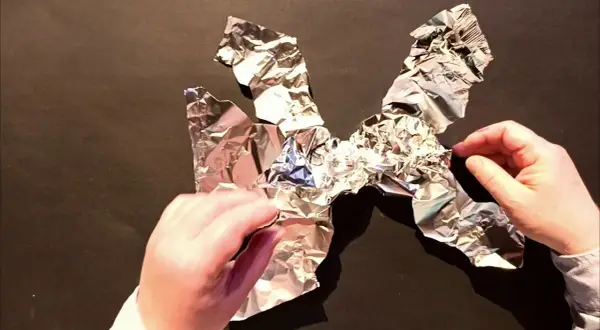 Twórz niesamowite rzeźby z folii aluminiowej - techniki i pomysły dla każdego