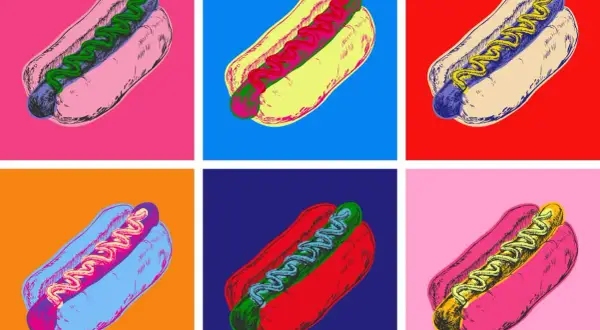 Pop art przykłady: sześć hot dogów w różnych, jaskrawych kolorach, każdy na innym tle.