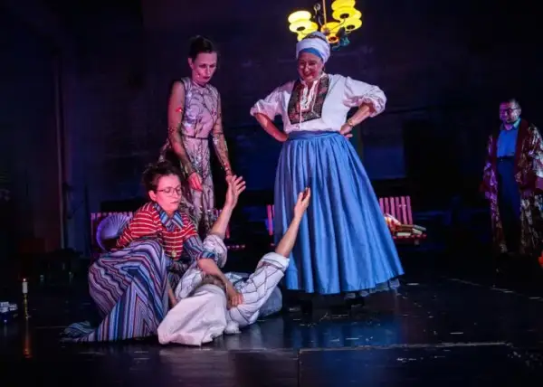 Wujaszek Wania teatr polski obsada - kto gra w tym niezwykłym spektaklu?